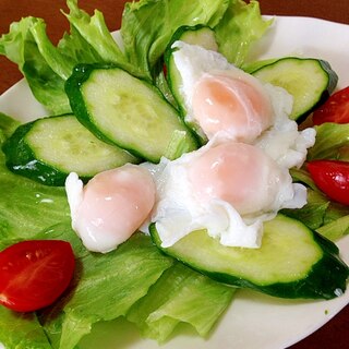 うずらの卵と野菜のサラダ